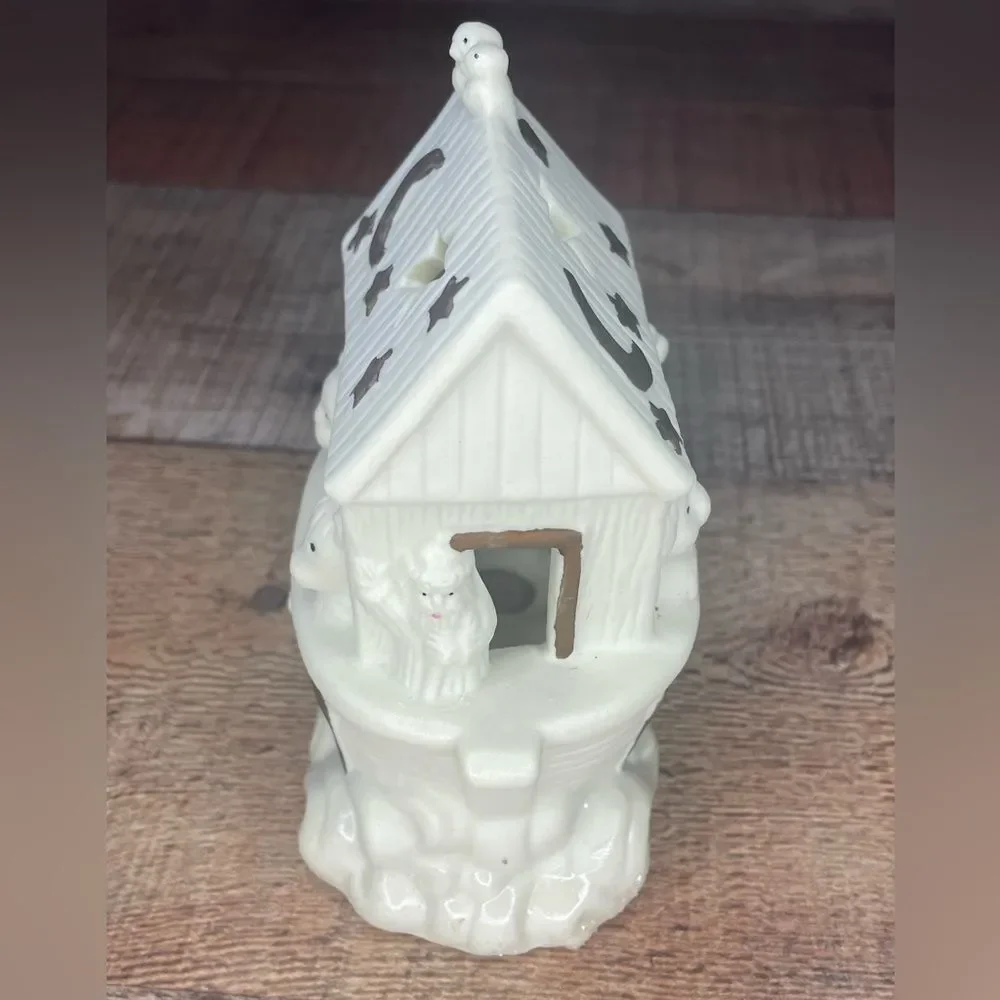 Vintage Cermic Noah’s Ark Tea Light Figurine Autom China Animals Bible